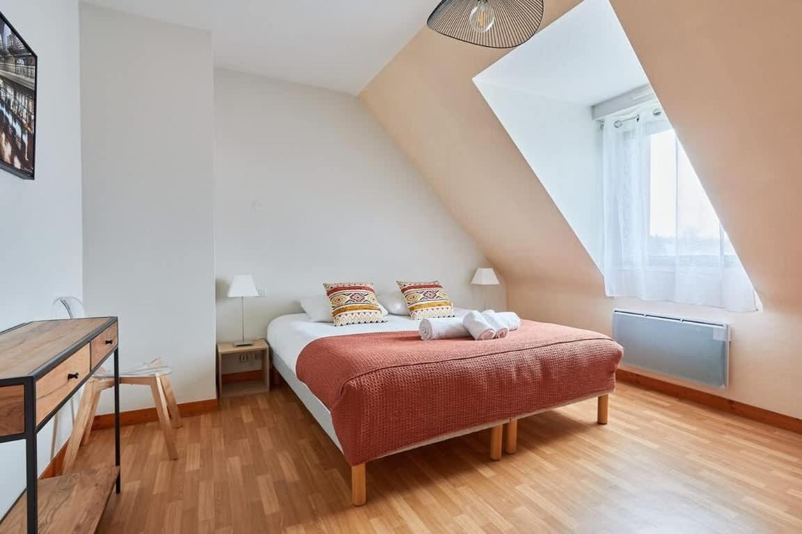 Ker Lys - Grande Maison Avec 4 Chambres Et Jardin Динар Экстерьер фото